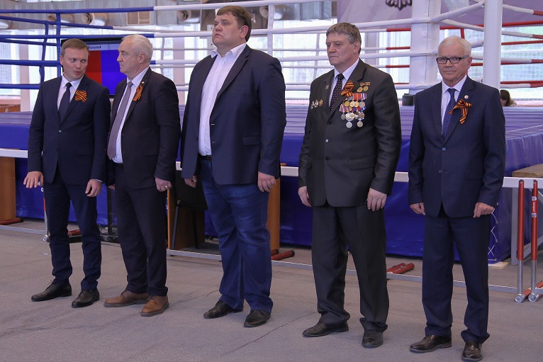 В Челябинске состоялся традиционный турнир по боксу памяти дважды Героя Советского Союза С.В. Хохрякова 