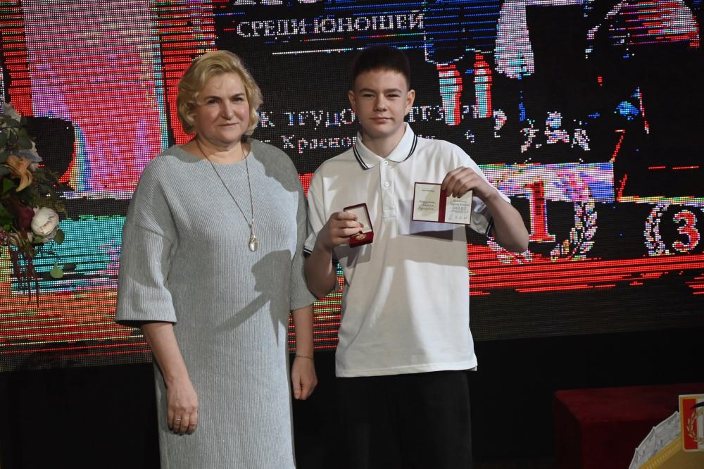Трое боксеров вошли в число лауреатов премии Главы Копейского городского округа «Гордость Копейска» по итогам 2025 года 