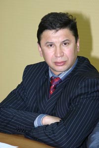 Сегодня день рождения у директора челябинской СШОР по боксу «Алмаз» Владимира Репкина