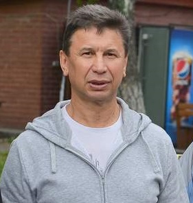 Сегодня юбилей у директора челябинской СШОР по боксу «Алмаз» Владимира Репкина Сегодня юбилей у директора челябинской СШОР по боксу «Алмаз» Владимира Репкина