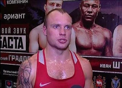 Сегодня отмечает день рождения директор СШОР №5 Златоуста Артем Зайцев