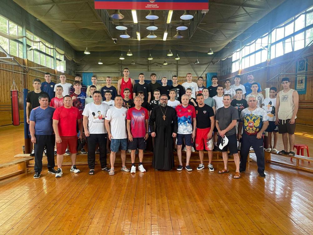 В Чехове продолжаются сборы лучших российских боксеров 13-14 лет с участием спортсменов из Челябинской области
