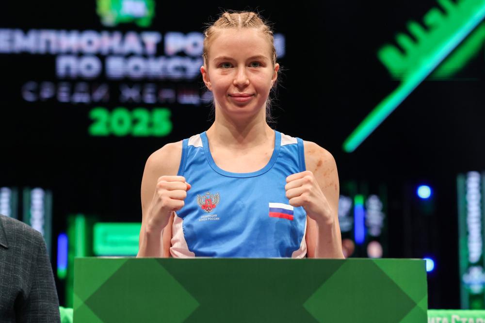Катя, молодец! Екатерина Федотова из Челябинска —  серебряный призер чемпионата России по боксу среди женщин в Уфе! 
