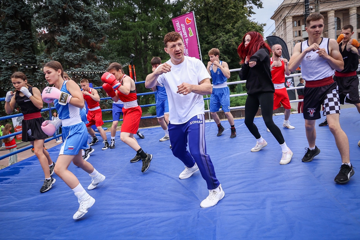 Бокс на "МолФесте": дождь не помеха, когда в груди — огонь! 