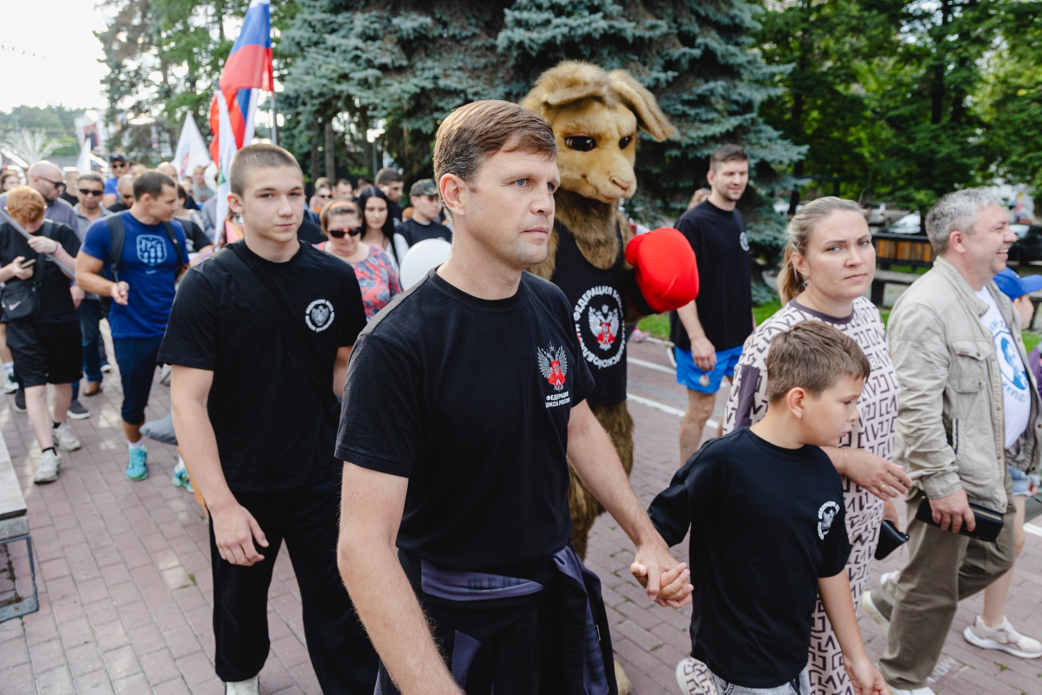Федерация бокса Челябинской области приняла участие в Параде семьи в Челябинске 