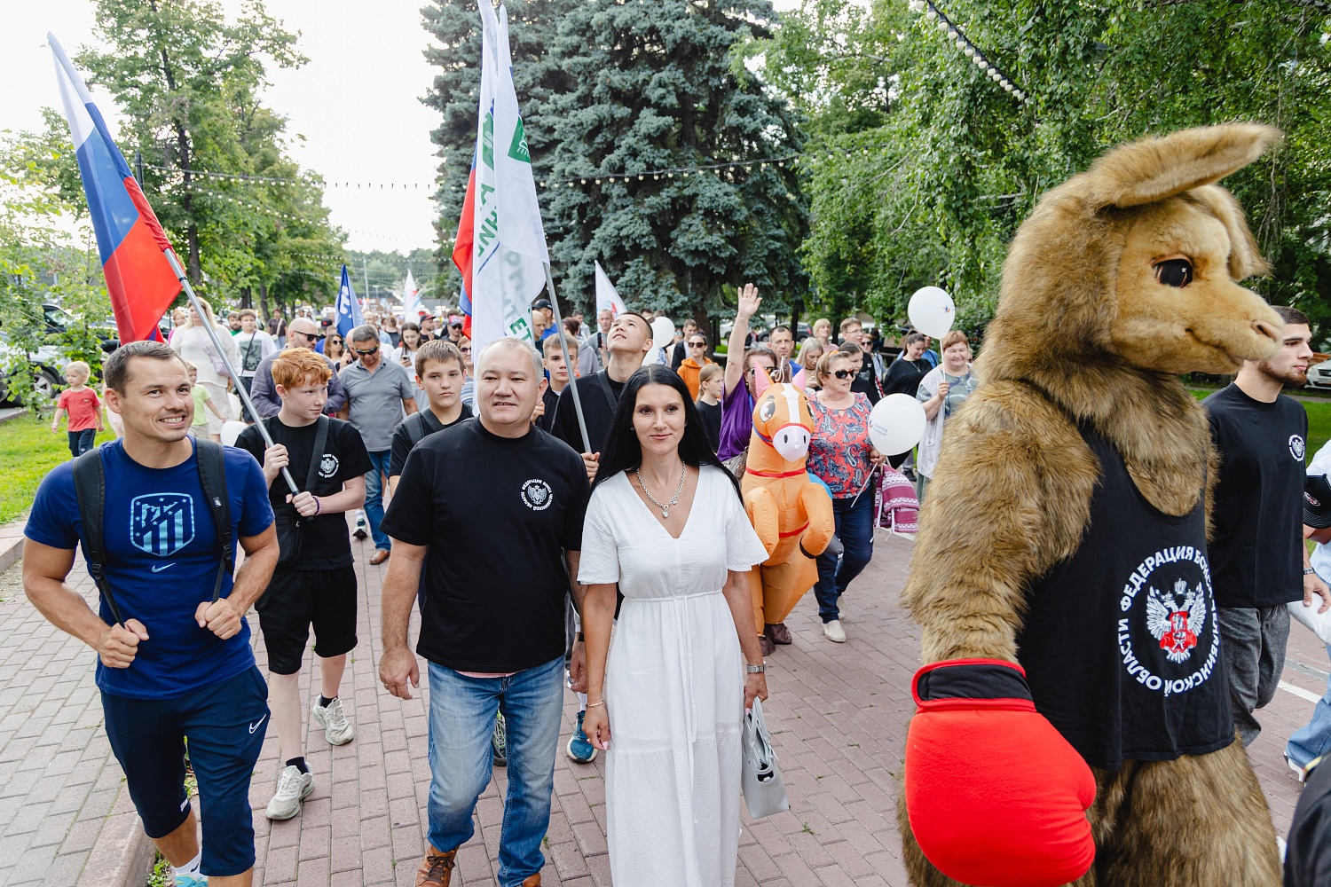 Федерация бокса Челябинской области приняла участие в Параде семьи в Челябинске 