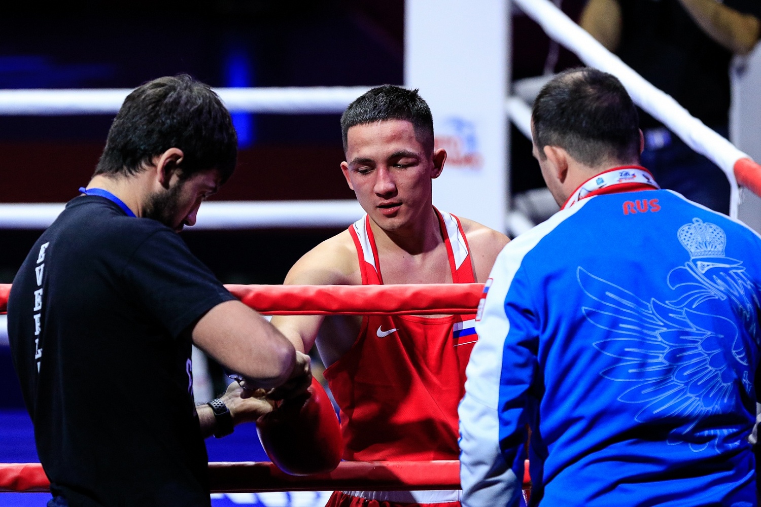 Абзалимов, Шумков и Киселев одержали вторые победы на чемпионате России по боксу в Самаре