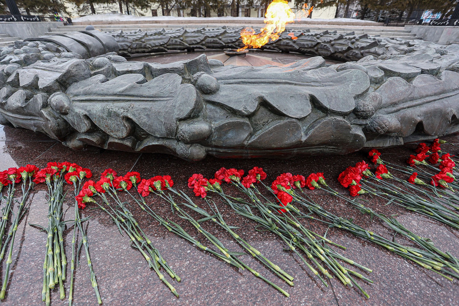 Сборная команды Челябинской области по боксу 23 февраля возложили цветы к вечному огню!