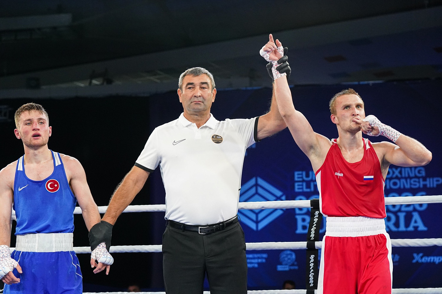 В эти дни в Софии (Болгария) проходят предварительные бои чемпионата Европы по боксу