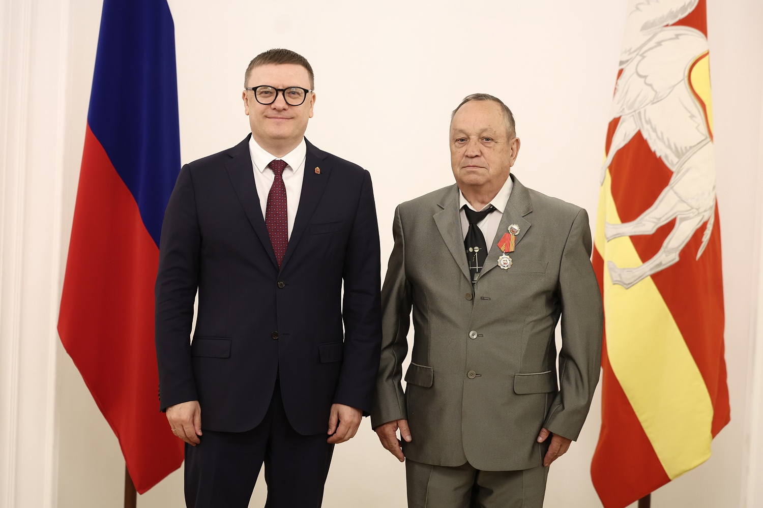 Алексей Текслер вручил награды южноуральским тренерам по боксу